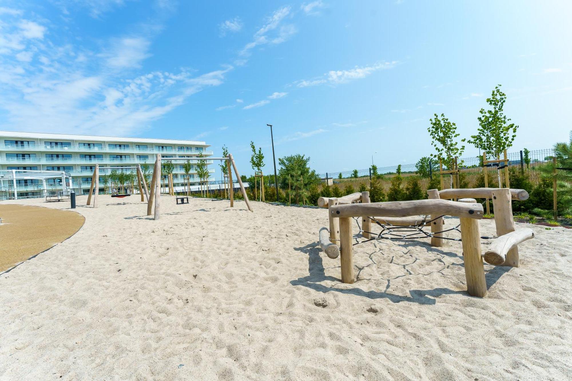 Polanki Aqua Nielimitowany Dostep Do Basenow Parking Free Apartment Kolobrzeg Luaran gambar